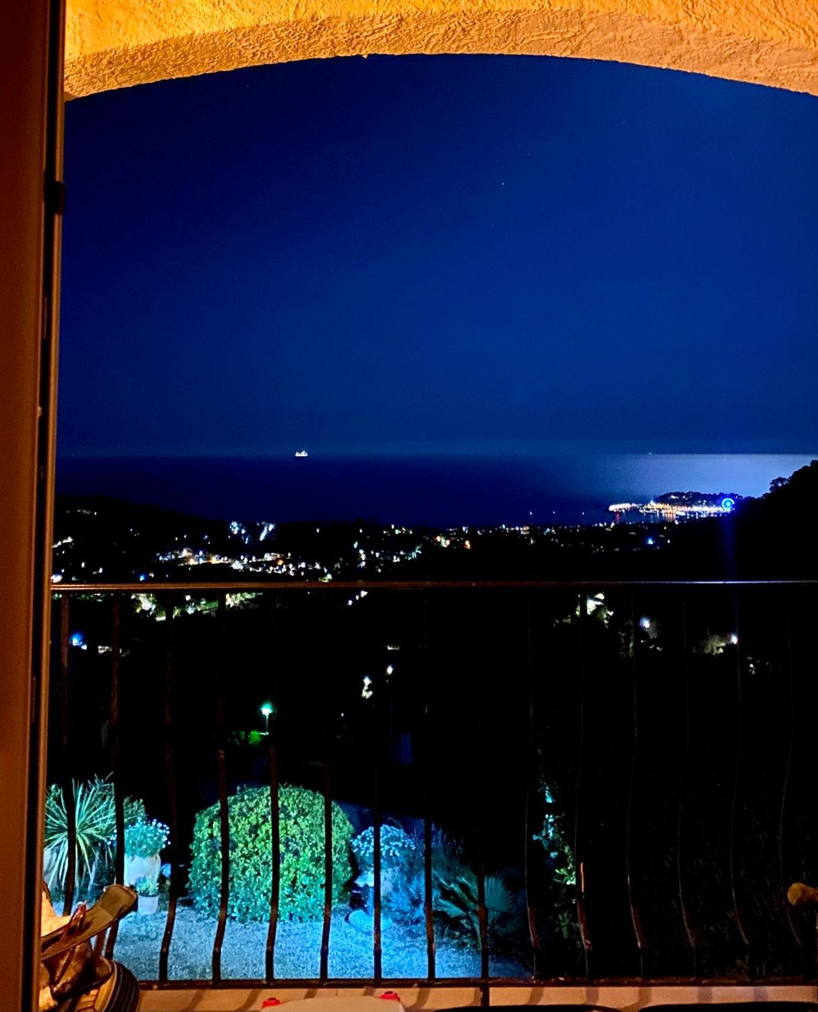 Villa Baievue キャバレール・シュル・メール エクステリア 写真